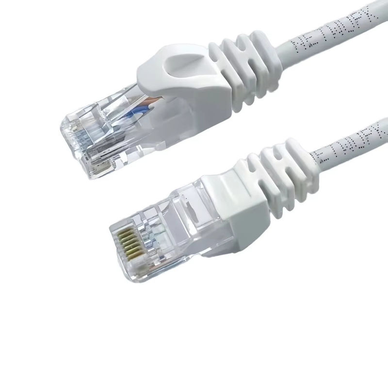 10%-90%RH Kecepatan Tinggi 1m-20m Kabel Jaringan Putih Biru Hitam Biru Kuning dengan Sertifikasi Kabel UL/CE/RoHS/FCC/ISO